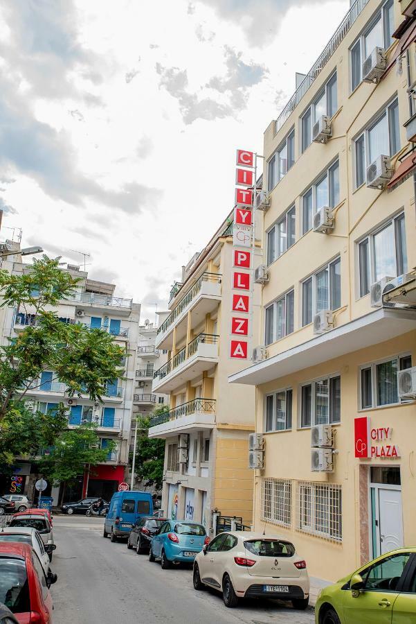 City Plaza Apartments & Rooms Tesalonika Bagian luar foto